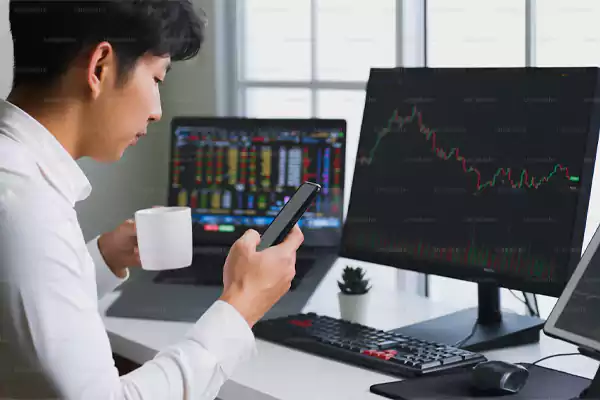 Analyzing Stock Futures