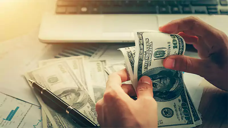 d-Unlevered Free Cash Flow